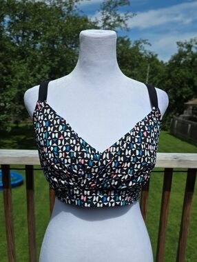 Title Nine Full Coverage Bikini Top 38DD